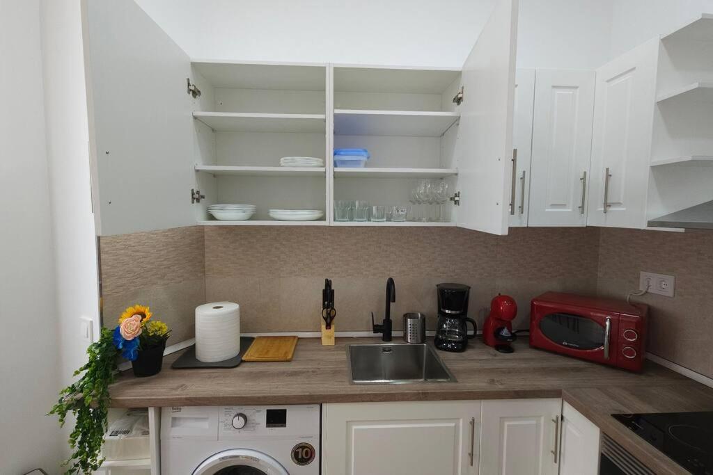M1 Loft Privado 4 Personas Apartment Madrid Bagian luar foto
