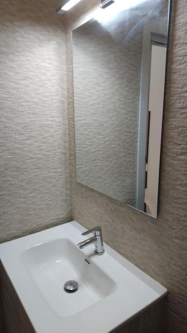 M1 Loft Privado 4 Personas Apartment Madrid Bagian luar foto